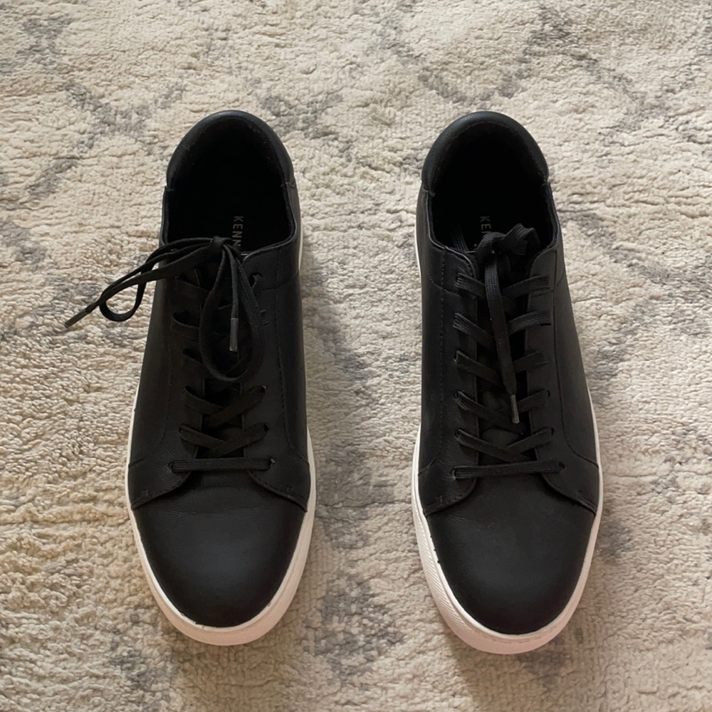 Kenneth Cole black sneakers size 9 1/2